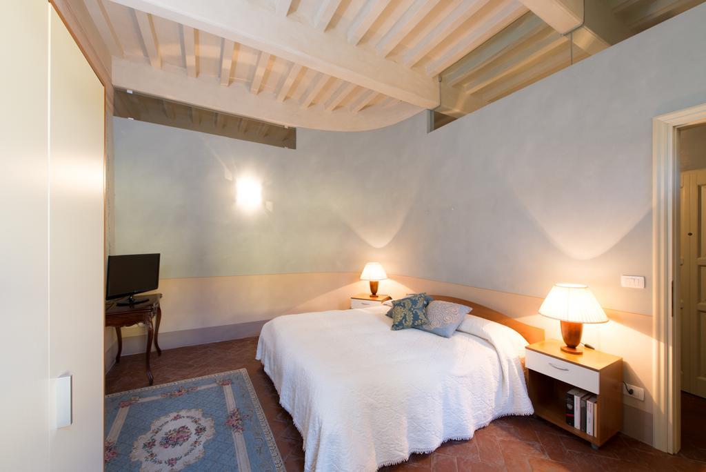 Palazzo Piazza Mazzini Hotel Пеша Стая снимка
