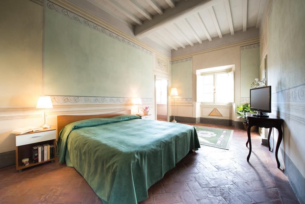 Palazzo Piazza Mazzini Hotel Пеша Стая снимка